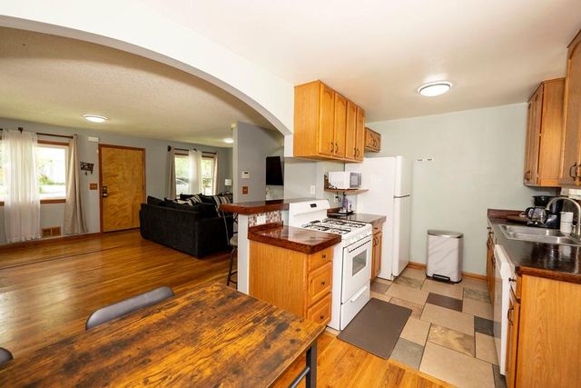 6240 Edith Avenue, Kansas City, KS 66104