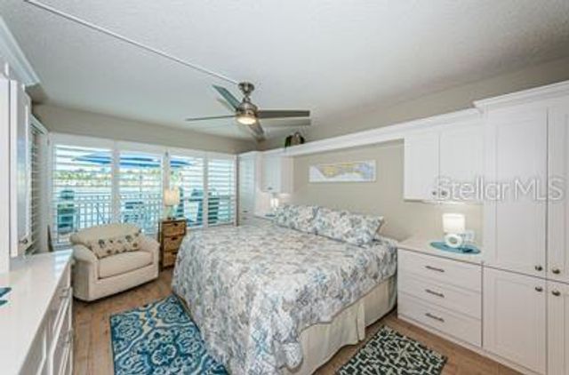 6294 BAHIA DEL MAR CIRCLE 103, St Petersburg, FL 33715