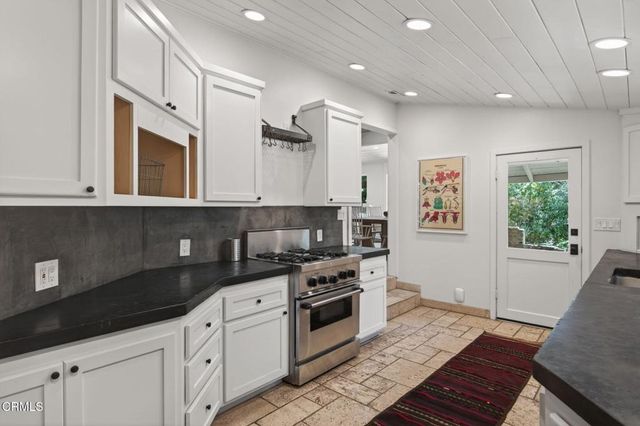 4222 Thacher Road, Ojai, CA 93023