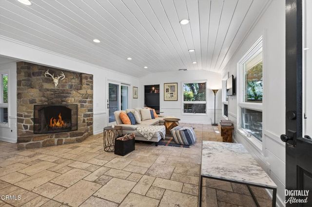 4222 Thacher Road, Ojai, CA 93023