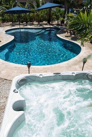 223 Sombrero Beach Boulevard 1, Marathon, FL 33050