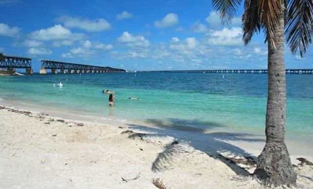 223 Sombrero Beach Boulevard 1, Marathon, FL 33050