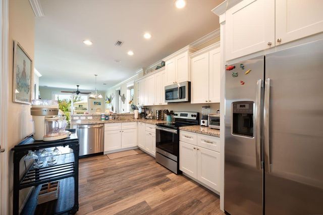 223 Sombrero Beach Boulevard 1, Marathon, FL 33050