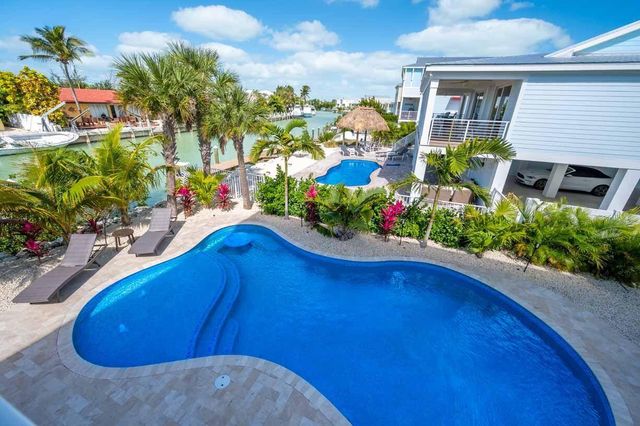 223 Sombrero Beach Boulevard 1, Marathon, FL 33050