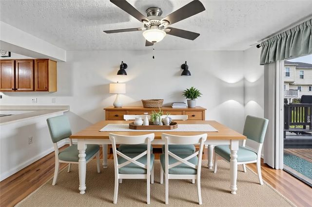 201 Manor View Dr, Manor, PA 15665