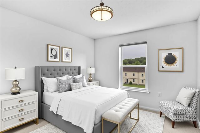 201 Manor View Dr, Manor, PA 15665