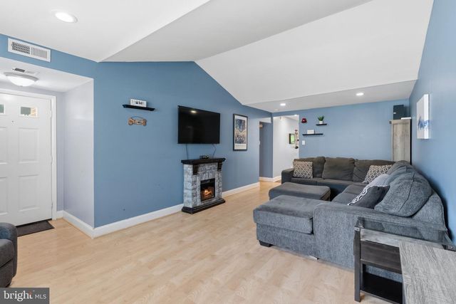 2940 QUINCY TURN, Bensalem, PA 19020