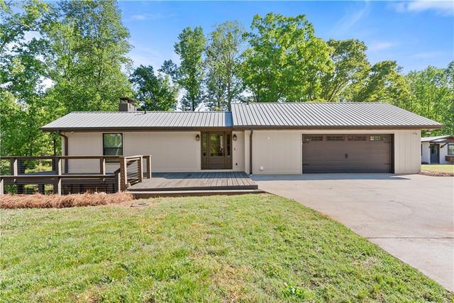 6632 Mountain Meadow Drive, Clermont, GA 30527