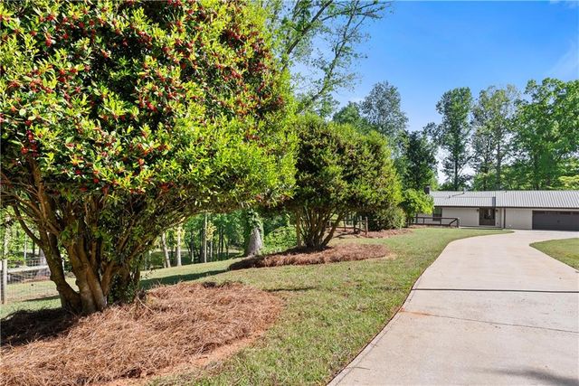 6632 Mountain Meadow Drive, Clermont, GA 30527