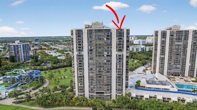 20335 W Country Club Dr PH4, Aventura, FL 33180
