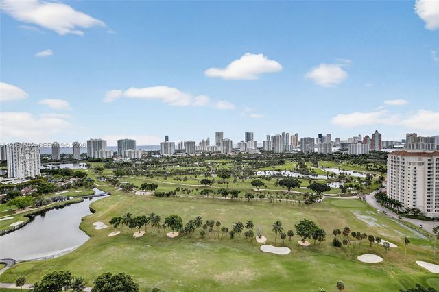 20335 W Country Club Dr PH4, Aventura, FL 33180
