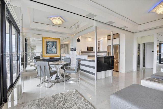 20335 W Country Club Dr PH4, Aventura, FL 33180