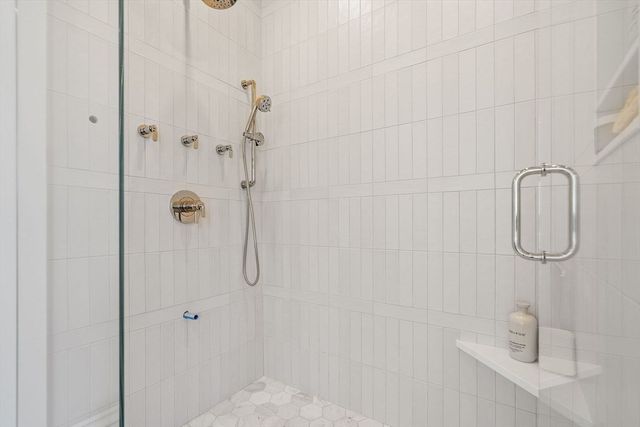 16 Hatch Farm Lane, Concord, MA 01742