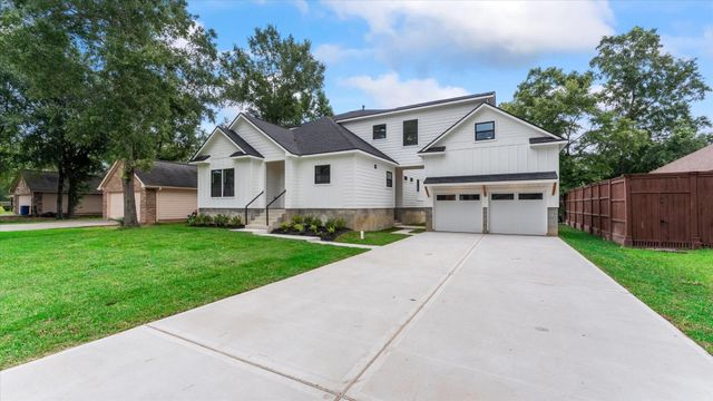 10802 Fairview Drive, Conroe, TX 77385