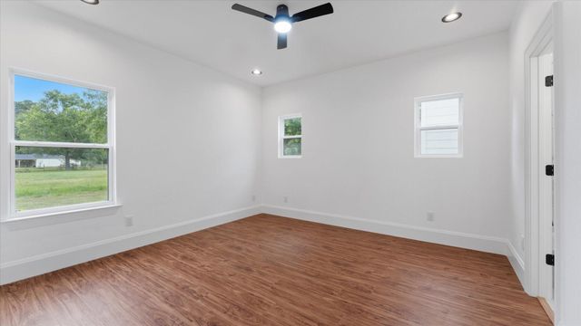 10802 Fairview Drive, Conroe, TX 77385