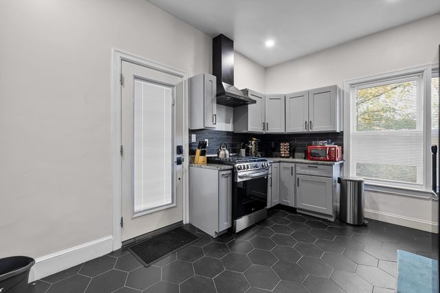 79 W Cottage St, Boston, MA 02125