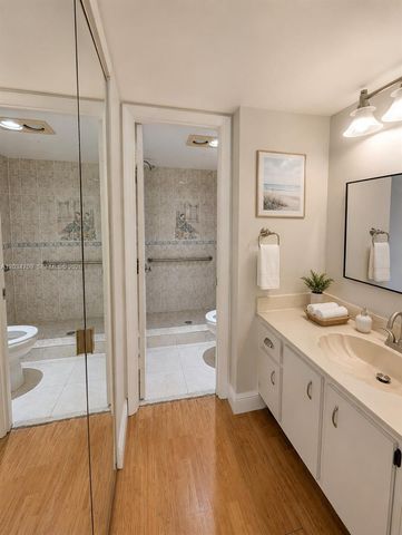 900 Saint Charles Place L6, Pembroke Pines, FL 33026