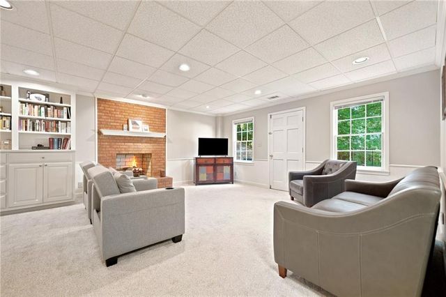 345 Kestrel Cove, Alpharetta, GA 30022
