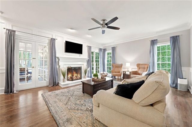 345 Kestrel Cove, Alpharetta, GA 30022