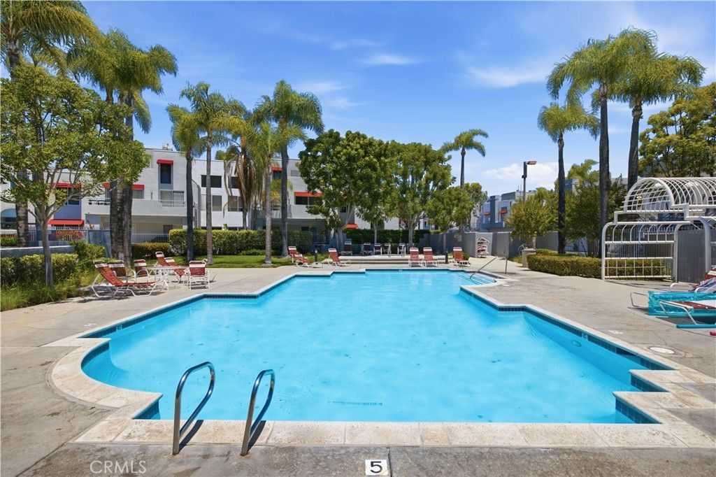Image 17 of property listing at 27823 Zircon 72, Mission Viejo, CA 92691