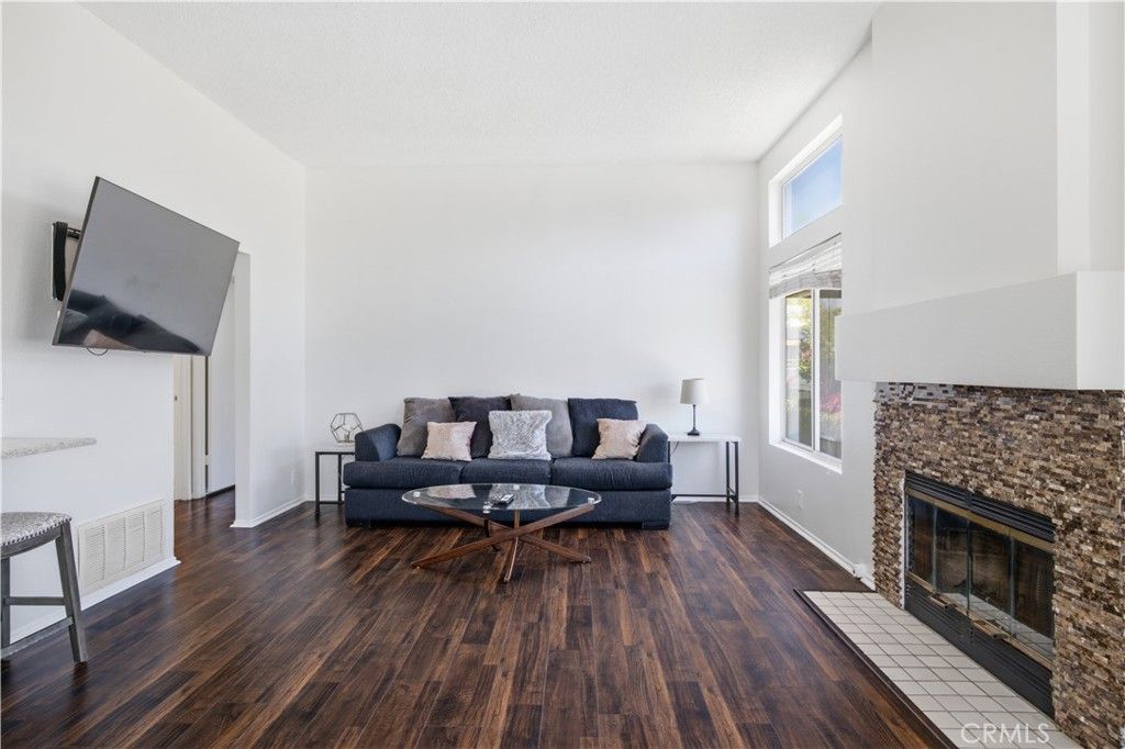 Image 6 of property listing at 27823 Zircon 72, Mission Viejo, CA 92691