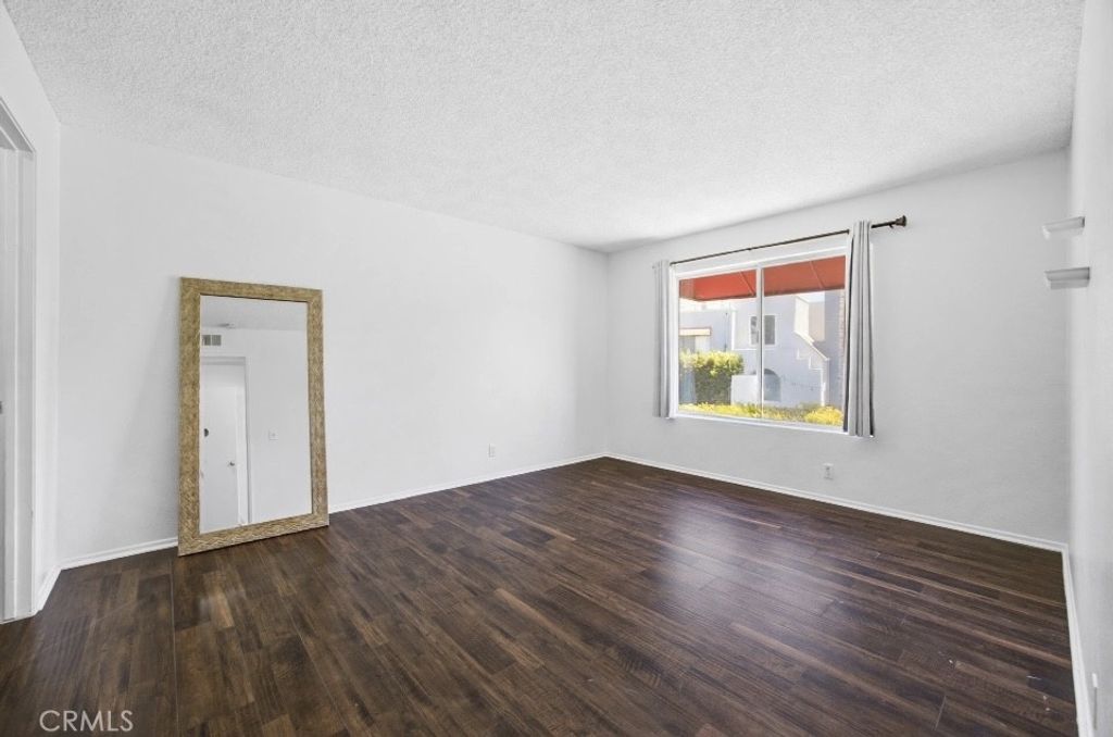 Image 9 of property listing at 27823 Zircon 72, Mission Viejo, CA 92691