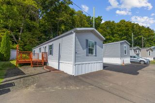 26 North Main Street 19, Branford, CT 06405