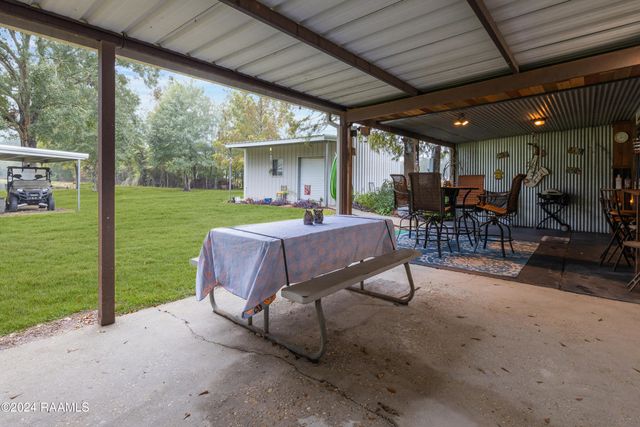 135 Woodys Lane, Sunset, LA 70584