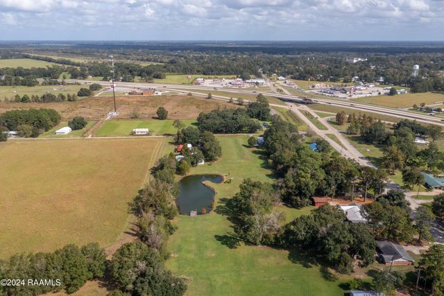 135 Woodys Lane, Sunset, LA 70584