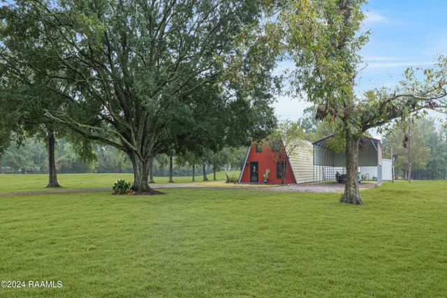 135 Woodys Lane, Sunset, LA 70584