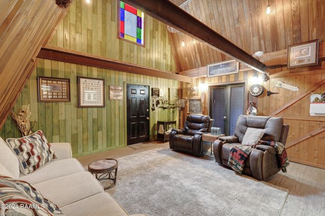 135 Woodys Lane, Sunset, LA 70584