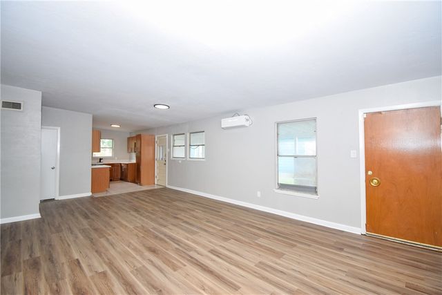 3817 Lamont St, Corpus Christi, TX 78415