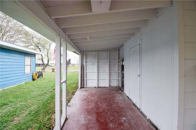 3817 Lamont St, Corpus Christi, TX 78415