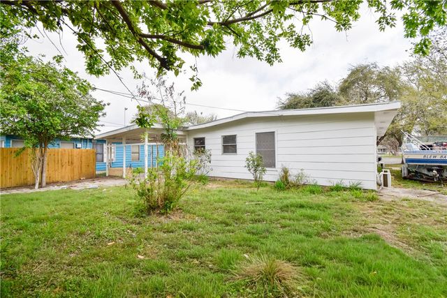 3817 Lamont St, Corpus Christi, TX 78415