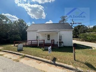 400 Daniel McLeod Road, Red Springs, NC 28377