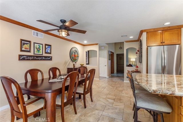 27643 Saffron Lane, Saugus, CA 91350