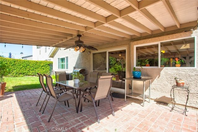 27643 Saffron Lane, Saugus, CA 91350
