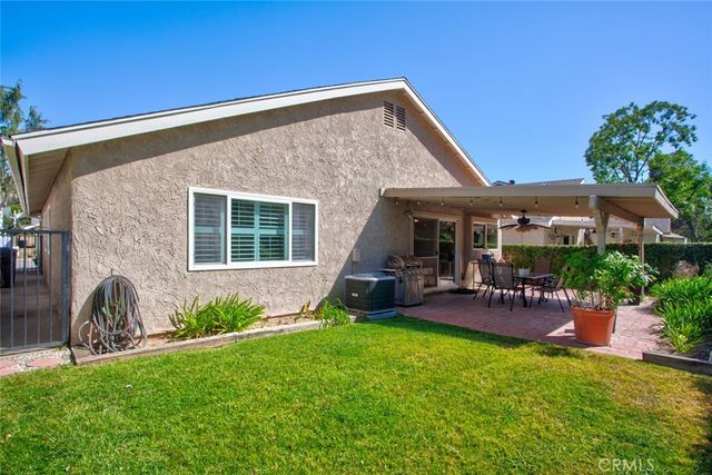 27643 Saffron Lane, Saugus, CA 91350