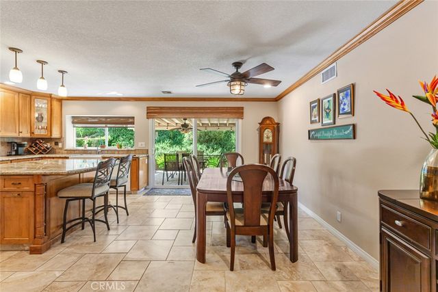 27643 Saffron Lane, Saugus, CA 91350