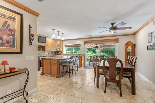 27643 Saffron Lane, Saugus, CA 91350