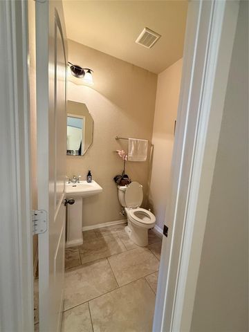 9903 Daisy Clover Court, Houston, TX 77089
