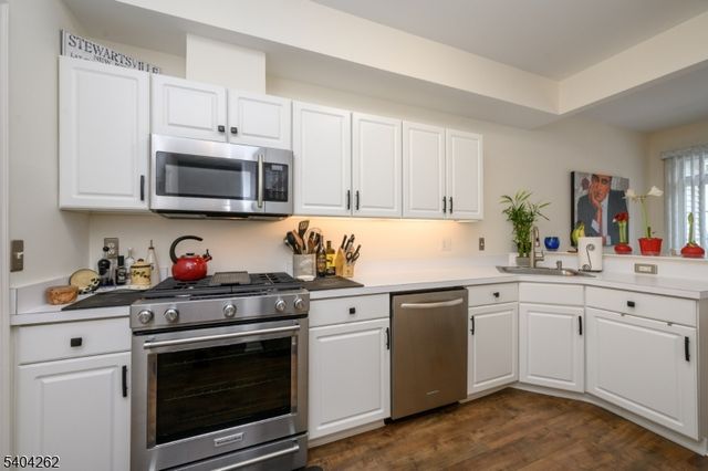 1329 Eagles Nest Ct, Lopatcong Twp., NJ 08886