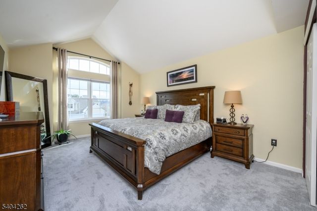 1329 Eagles Nest Ct, Lopatcong Twp., NJ 08886