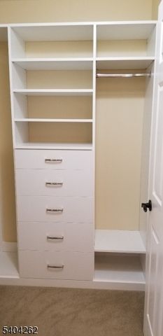 1329 Eagles Nest Ct, Lopatcong Twp., NJ 08886