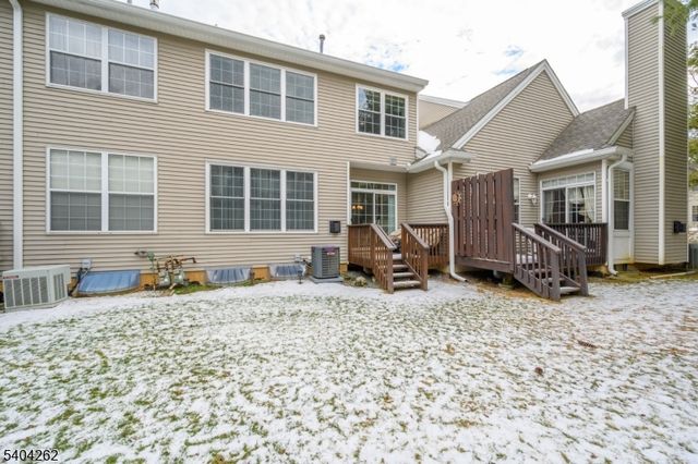 1329 Eagles Nest Ct, Lopatcong Twp., NJ 08886