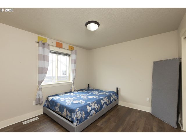 15092 Nw OLIVE St, Portland, OR 97229