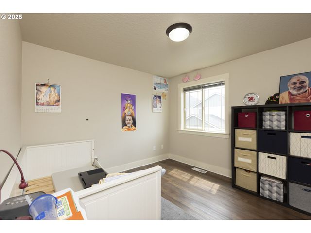 15092 Nw OLIVE St, Portland, OR 97229