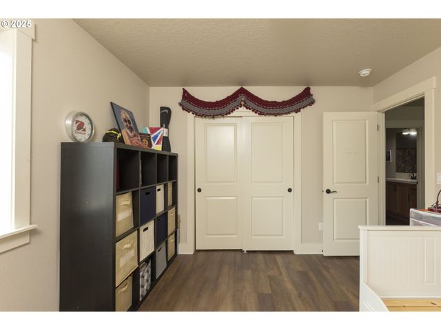 15092 Nw OLIVE St, Portland, OR 97229