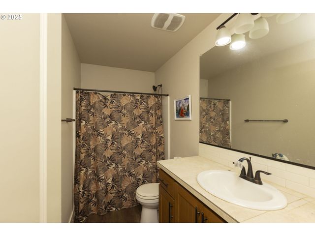 15092 Nw OLIVE St, Portland, OR 97229