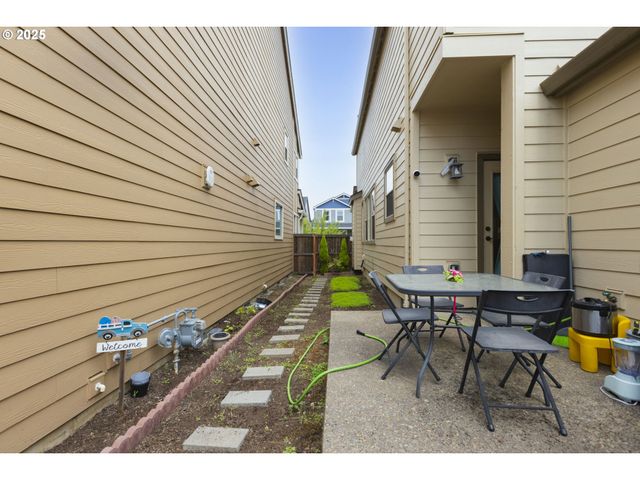 15092 Nw OLIVE St, Portland, OR 97229